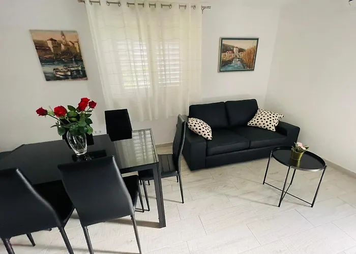 公寓 Paulina 特罗吉尔