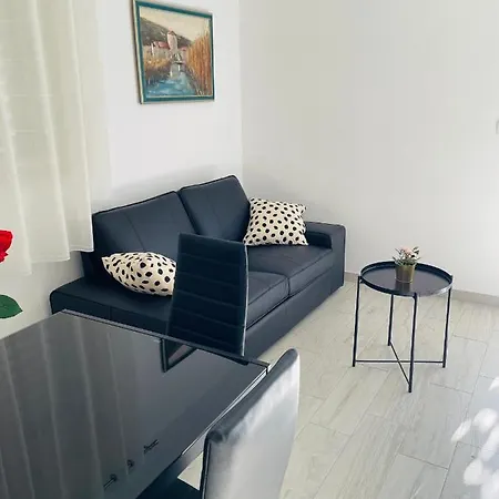 Paulina 公寓 特罗吉尔